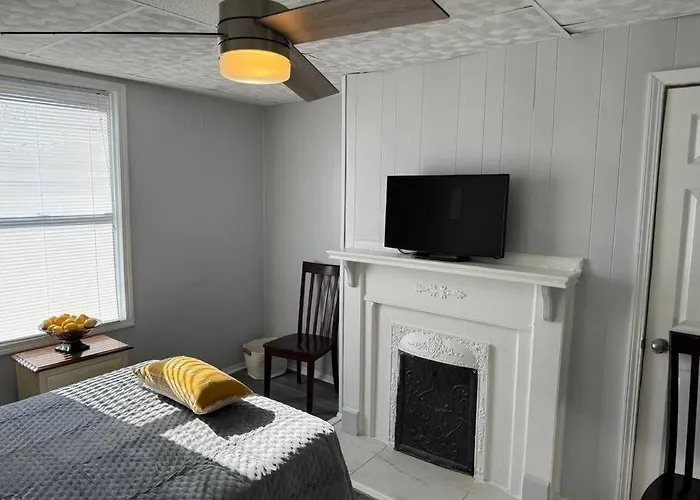 Zen/peaceful Retreat/pittsburgh/canton Avenue Apartment